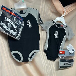 NEW w tags Bundle 2 Chicago White Sox Baby Outfits Onesies bibs booties 6/9m